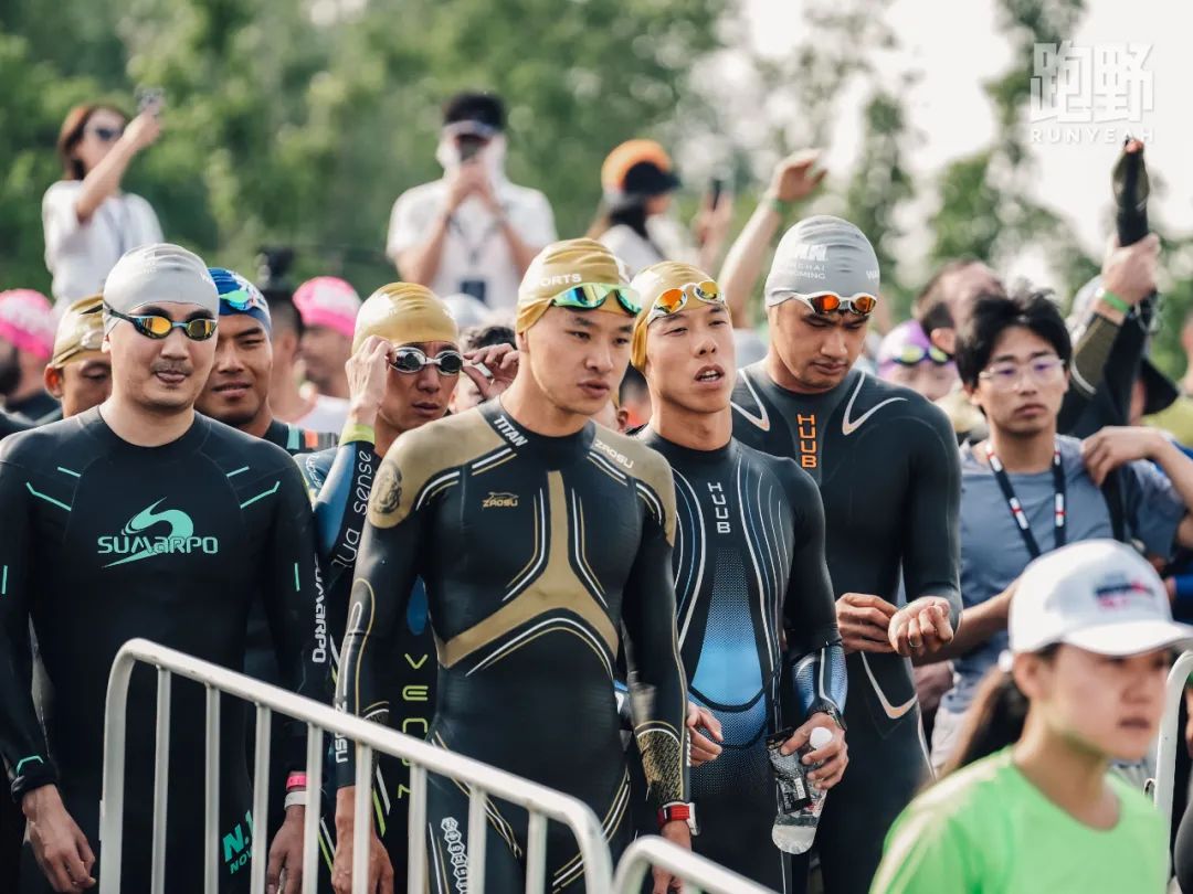观察｜IRONMAN崇明70.3 一场比赛与铁人破风前行的故事