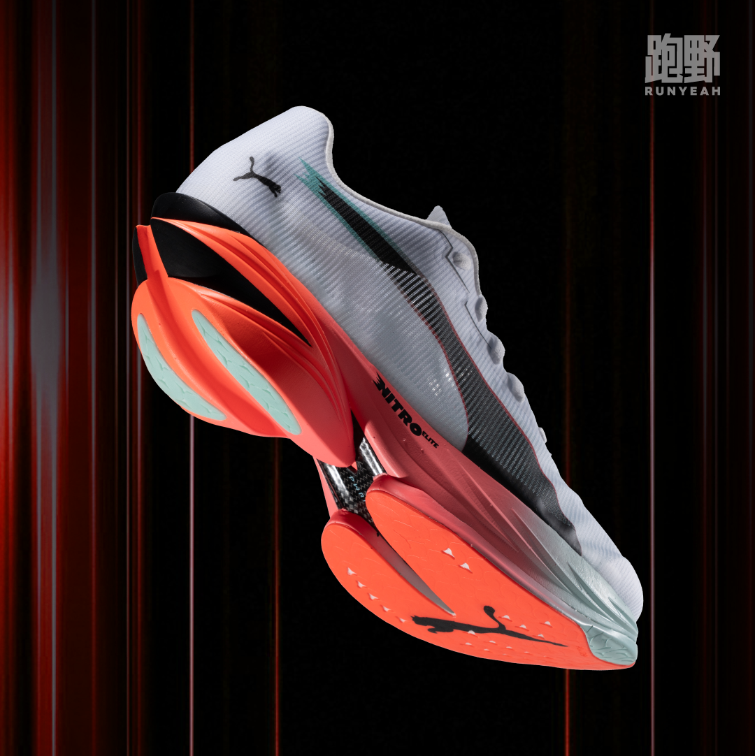 开箱 Vol25029｜跑步经济性能提升 3.15% 的竞速碳板跑鞋 PUMA FAST-R 3